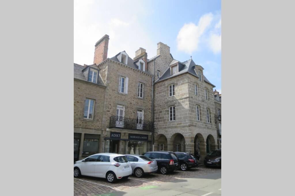Dinan Chateau - Parking Inclus Eksteriør billede