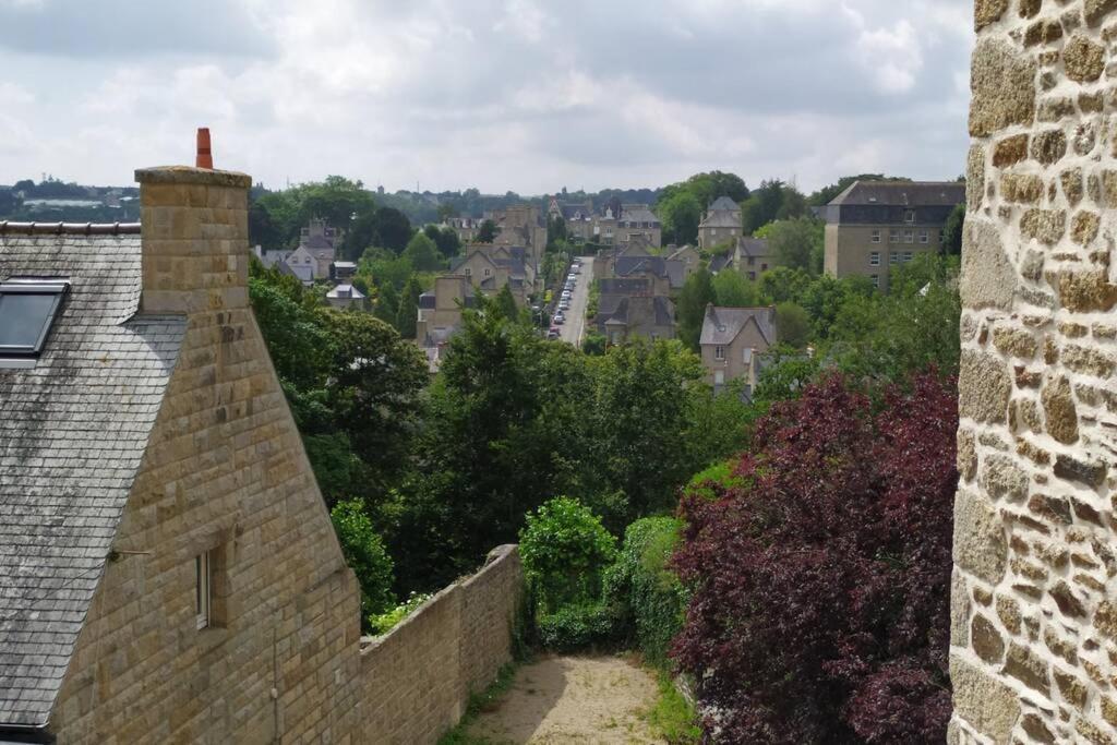 Dinan Chateau - Parking Inclus Eksteriør billede